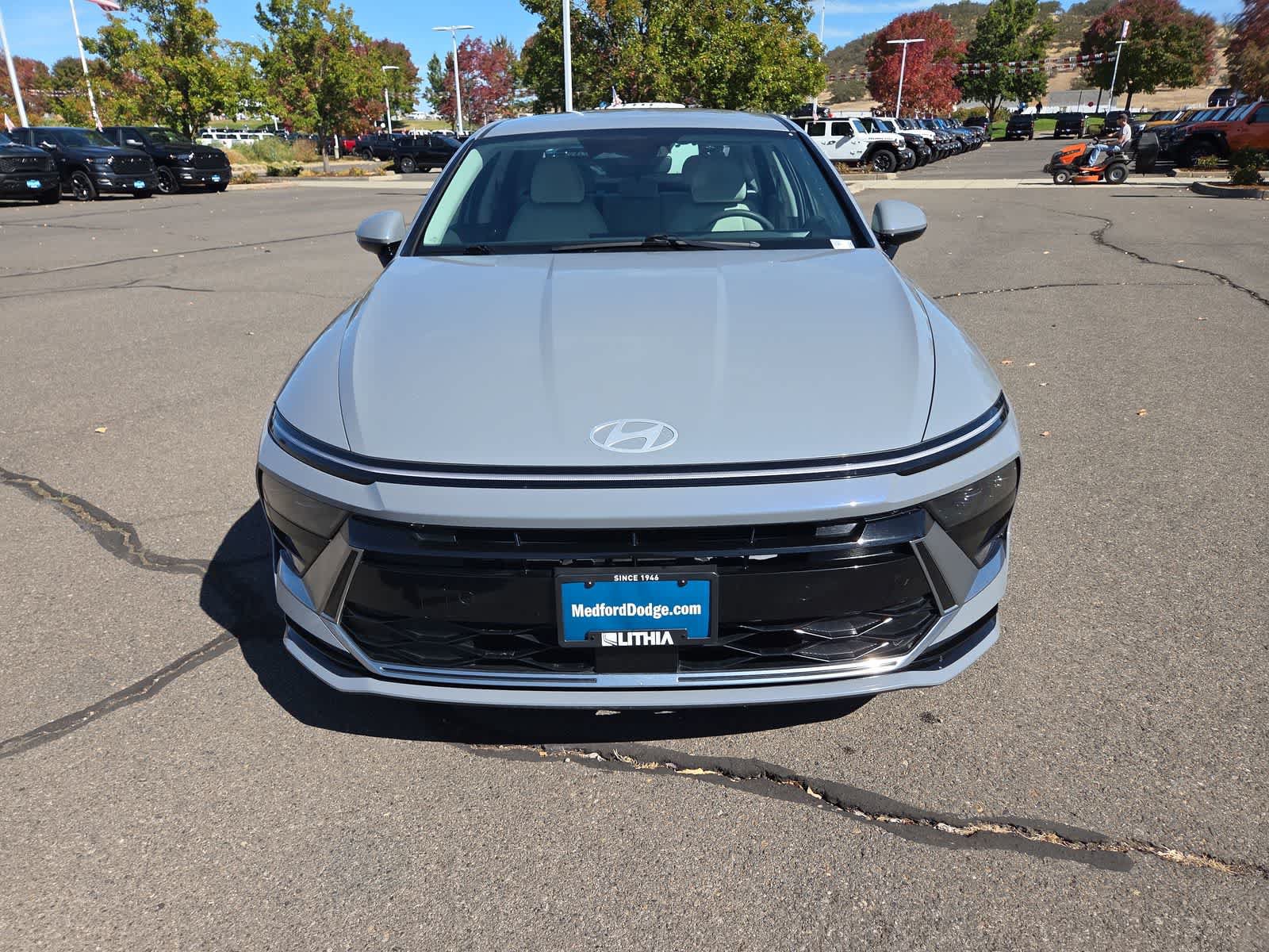 Used 2025 Hyundai Sonata SEL FWD image 14