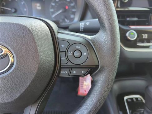 Certified 2025 Toyota Corolla LE image 15