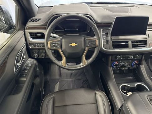 Used 2024 Chevrolet Tahoe High Country AWD/4WD image 17