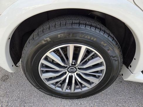 Used 2024 Nissan Armada SL w/ Captain's Chairs Package RWD image 21