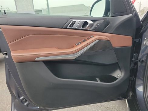 Used 2022 BMW X5 xDrive45e w/ Parking Assistance Package image 19