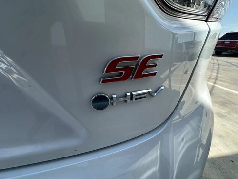 Used 2025 Toyota Corolla SE FWD image 18