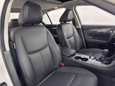 Used 2017 INFINITI Q50 3.0t Premium w/ 3.0T Premium Plus Package image 39