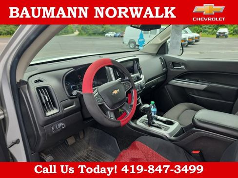Used 2017 Chevrolet Colorado LT w/ LT Convenience Package RWD image 19