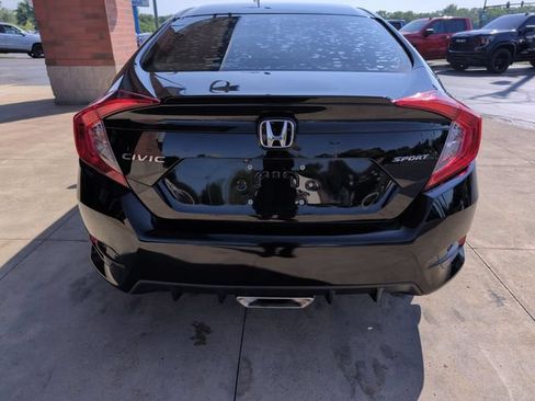 Used 2019 Honda Civic Sport image 6