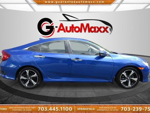 Used 2018 Honda Civic Touring image 4