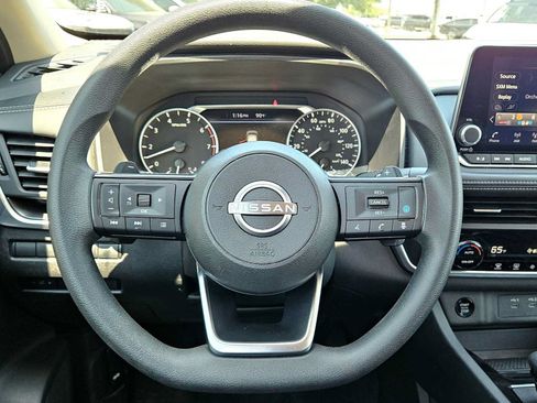 Used 2024 Nissan Rogue SV FWD image 20