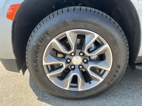 Used 2023 Chevrolet Tahoe LT w/ Luxury Package image 32