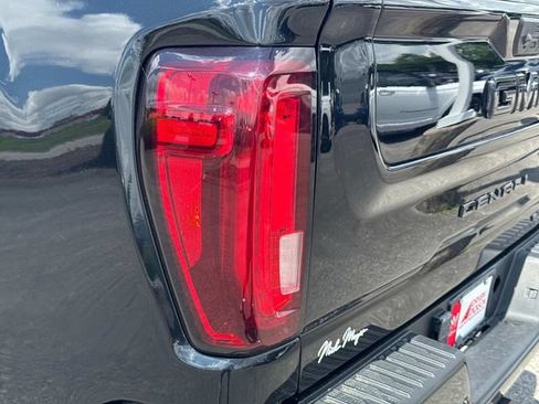 Used 2020 GMC Sierra 2500 Denali w/ Denali Ultimate Package AWD/4WD image 13