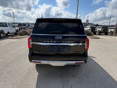 Used 2023 Ford Expedition Limited image 4
