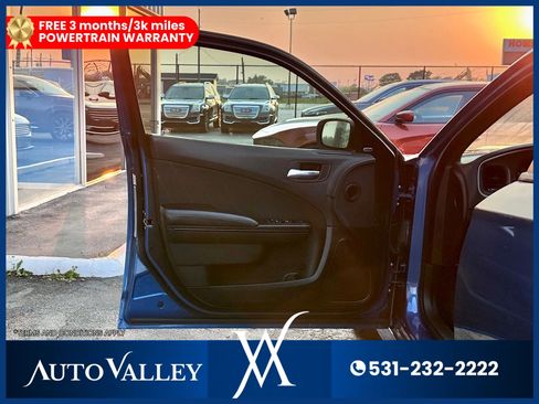 Used 2022 Dodge Charger R/T w/ Blacktop Package image 11