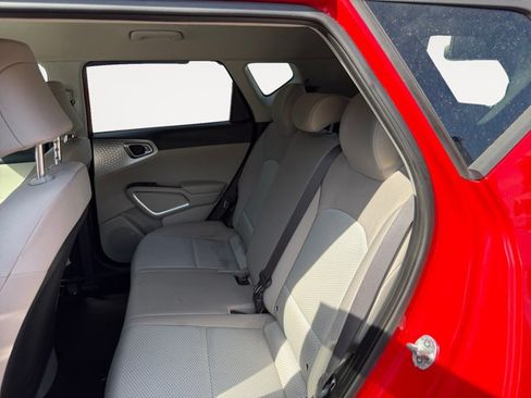 Used 2021 Kia Soul LX FWD image 13