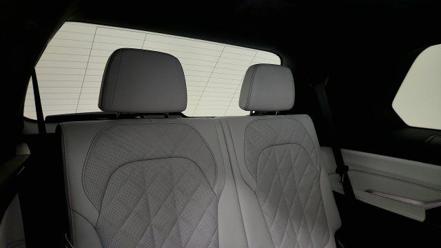 Used 2024 BMW X7 xDrive40i w/ Premium Package AWD/4WD image 42