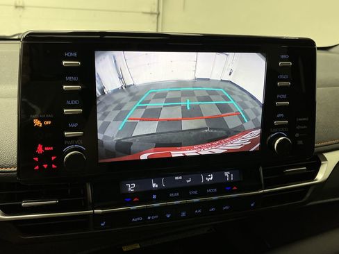 Used 2021 Toyota Sienna XSE w/ XSE Plus Package AWD/4WD image 6