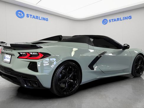 Used 2024 Chevrolet Corvette Stingray Convertible w/ Z51 Performance Package RWD image 9