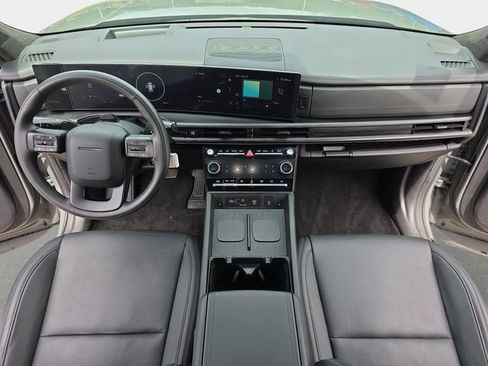 Used 2025 Hyundai Santa Fe Calligraphy AWD/4WD image 9