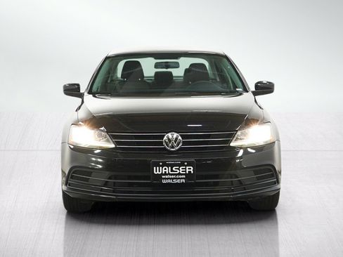 Used 2017 Volkswagen Jetta S w/ Jetta S Cold Weather Package FWD image 8