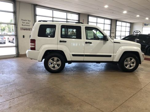 Used 2011 Jeep Liberty Sport w/ Popular Equipment Group image 8