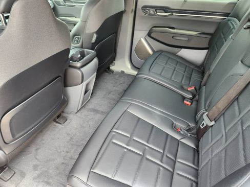 New 2026 Kia EV9 Land w/ Nightfall Edition Package AWD/4WD image 10