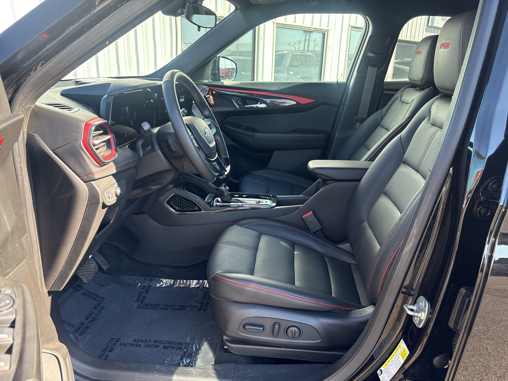 Used 2025 Chevrolet TrailBlazer RS w/ Driver Confidence Package AWD/4WD image 7
