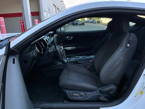 Used 2015 Ford Mustang Coupe w/ Equipment Group 051A RWD image 10