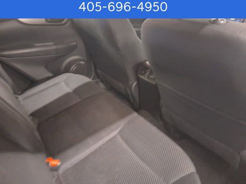 Used 2021 Nissan Rogue Sport S image 10