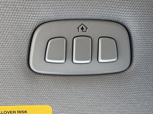 Used 2023 Ford F150 Lariat image 14