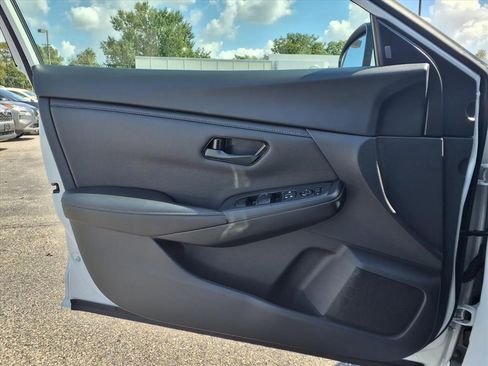 New 2025 Nissan Sentra S image 11