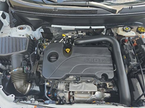 Used 2023 Chevrolet Equinox LT AWD/4WD image 50