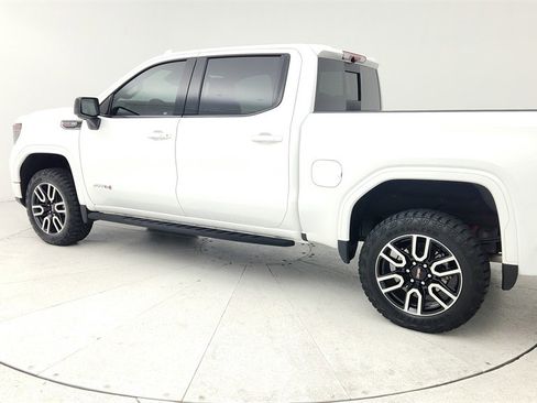 Used 2025 GMC Sierra 1500 AT4 w/ AT4 Premium Package image 4