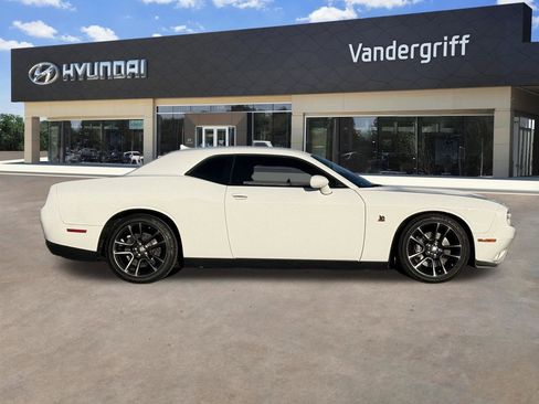 Used 2023 Dodge Challenger R/T Scat Pack RWD image 5