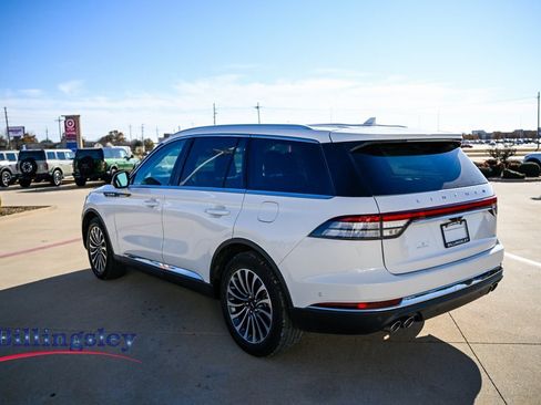 Used 2023 Lincoln Aviator Reserve image 5