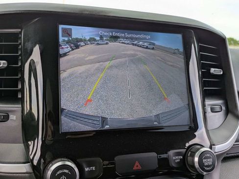 Used 2022 RAM 1500 Big Horn AWD/4WD image 20