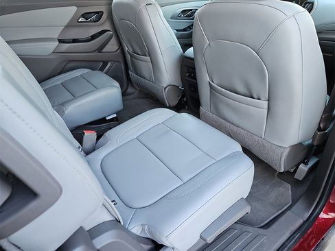 Used 2019 Chevrolet Traverse LT w/ LT Premium Package image 11