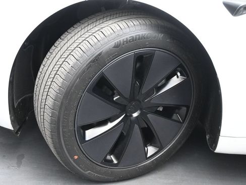Used 2024 Tesla Model 3 Standard Range RWD image 20