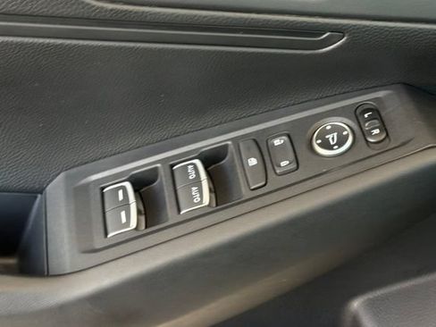 Used 2025 Honda Accord LX image 13