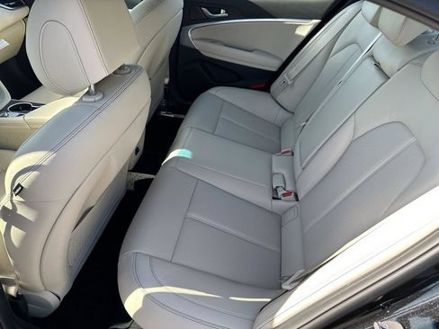 New 2026 Genesis G70 2.5T RWD image 21