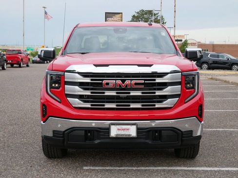 Used 2026 GMC Sierra 1500 SLE w/ Preferred Package AWD/4WD image 4