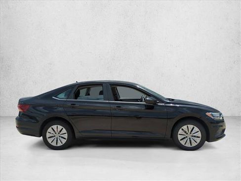 Used 2019 Volkswagen Jetta S w/ Driver Assistance Package FWD image 4