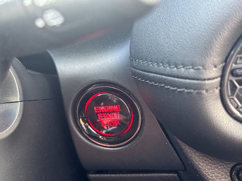 Used 2024 Honda HR-V LX image 23