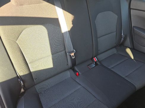 Used 2023 Kia Forte LXS w/ LXS Technology Package image 18