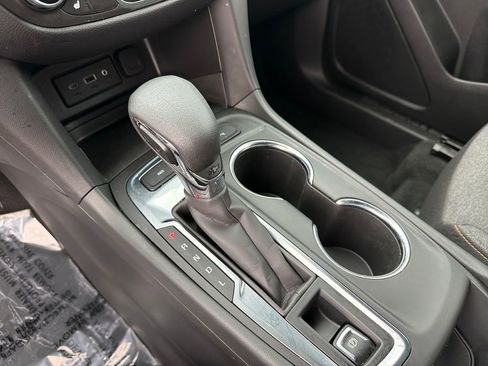 Used 2023 Chevrolet Equinox LT AWD/4WD image 22