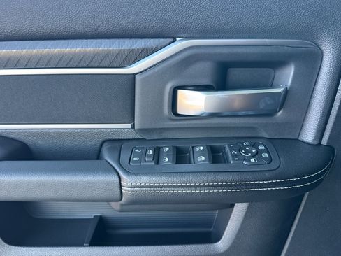 New 2026 RAM 2500 Big Horn AWD/4WD image 10