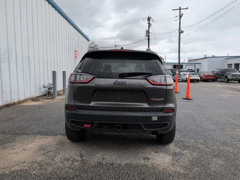 Used 2019 Jeep Cherokee Trailhawk AWD/4WD image 7