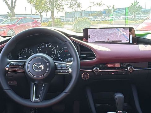 New 2026 MAZDA MAZDA3 Hatchback w/Premium Plus Pkg image 7