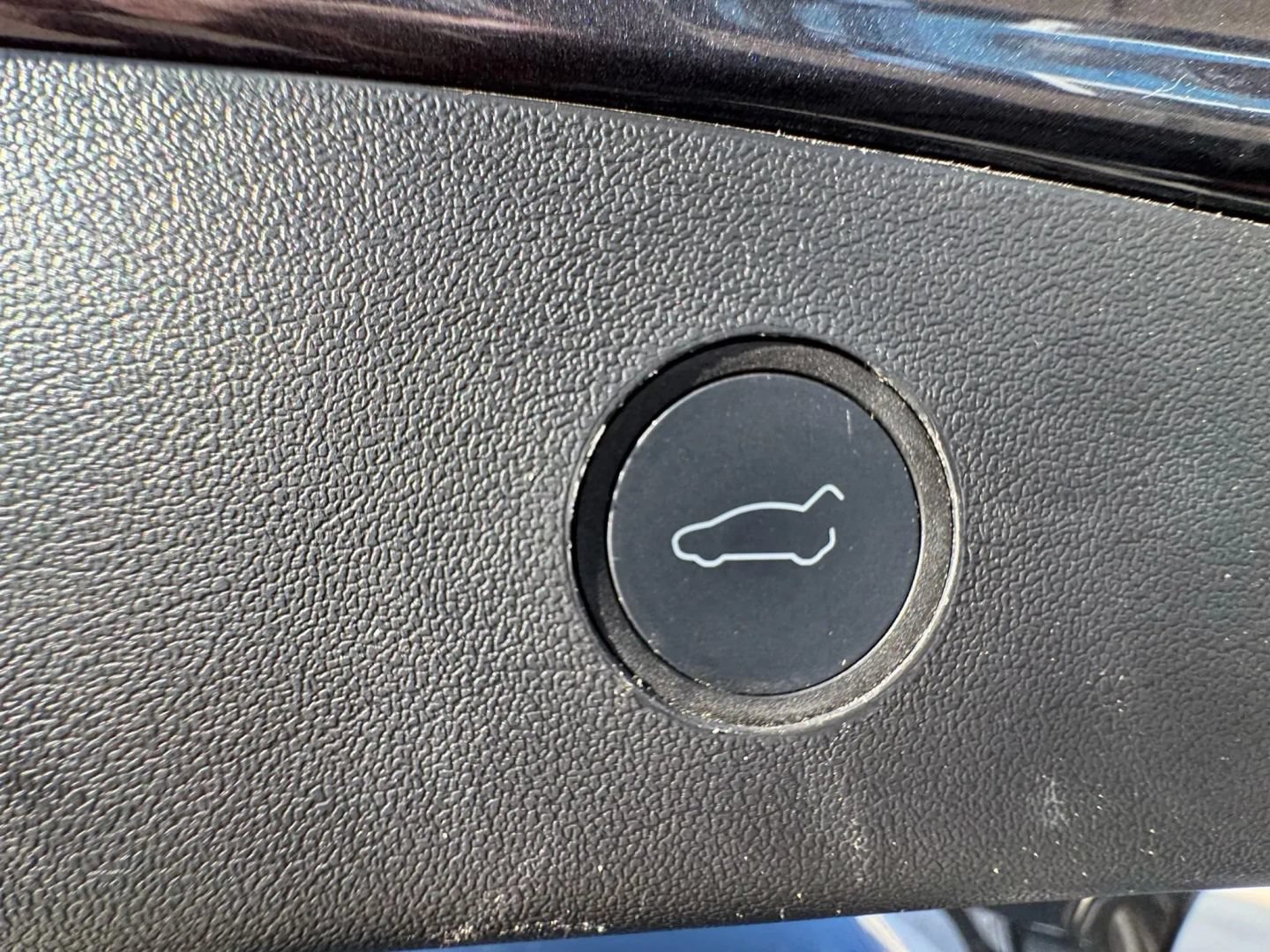 Used 2023 Tesla Model 3 Standard Range RWD image 32