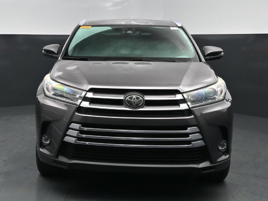 Used 2019 Toyota Highlander Limited AWD/4WD image 2