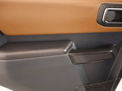 Used 2024 Ford Bronco Outer Banks AWD/4WD image 17