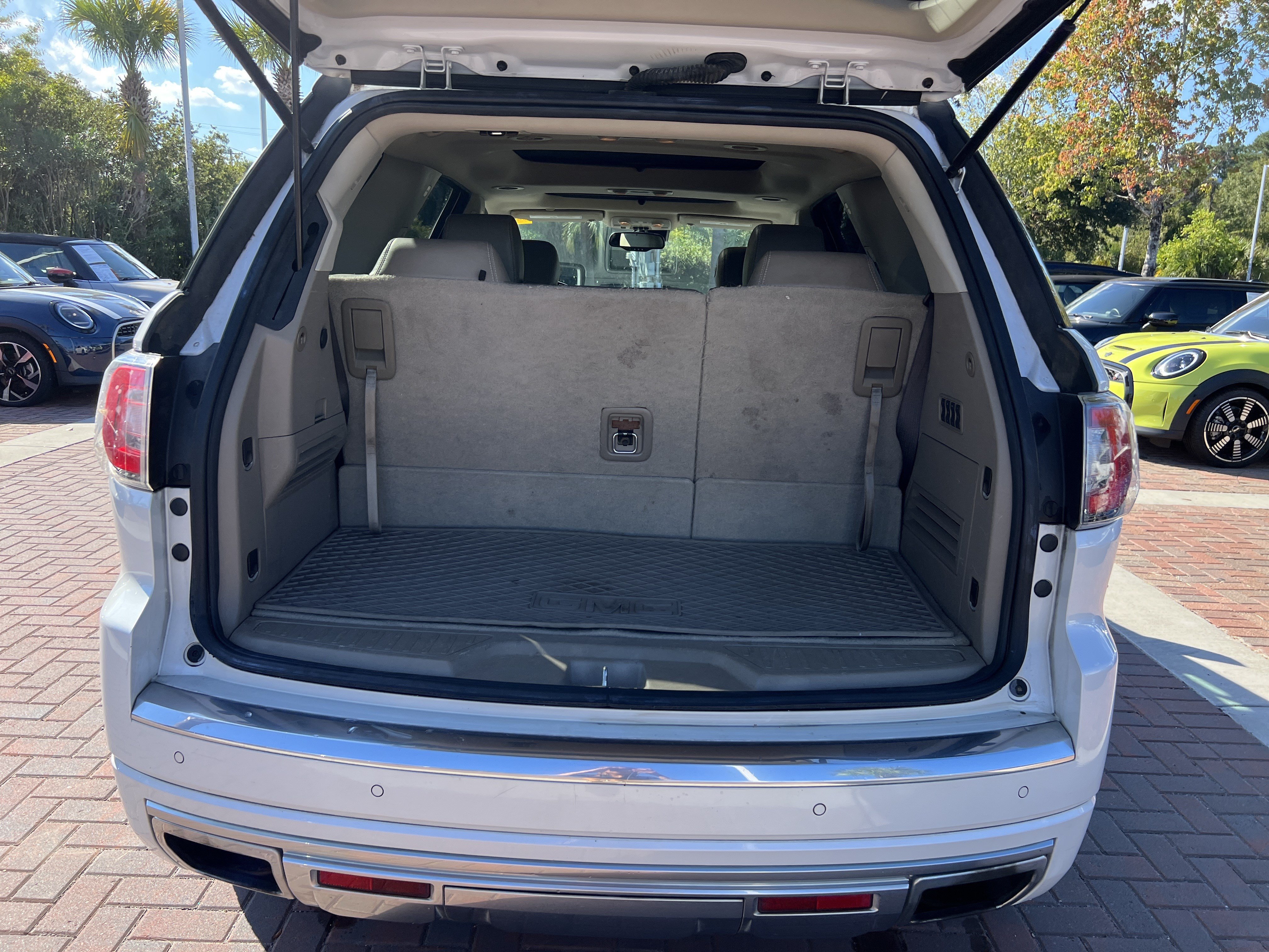 Used 2016 GMC Acadia Denali FWD image 32