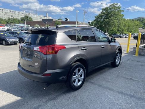 Used 2014 Toyota RAV4 XLE AWD/4WD image 8